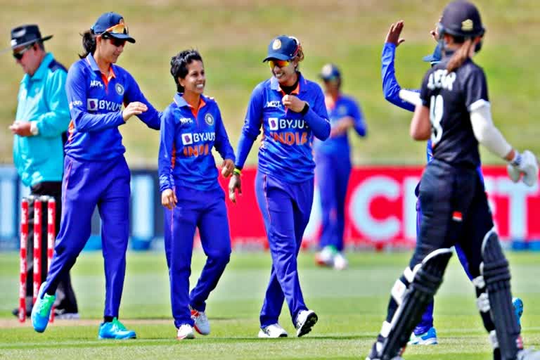 Indian Women team  Sports News  Cricket News  Ind W vs NZ W 4thODI  New Zealand Cricket Team  क्वीन्सटाउन  खेल समाचार  क्रिकेट न्यूज