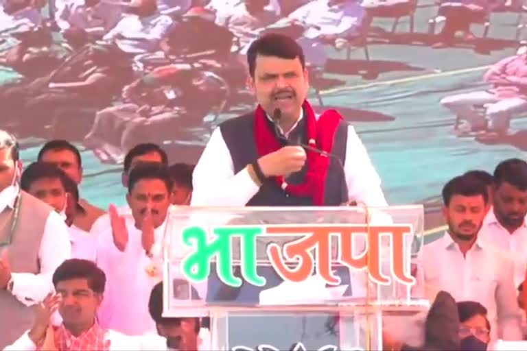 Lop Devendra Fadnavis on Marathwada in lasur program