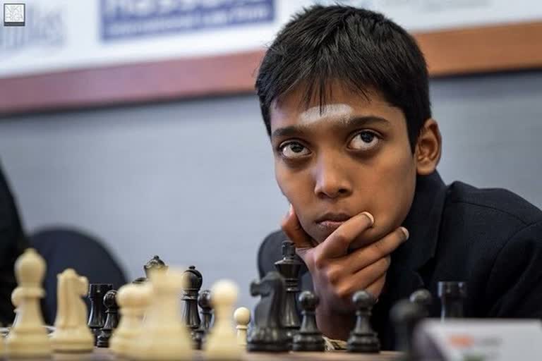 Indian Grandmaster R Praggnanandhaa  Praggnanandhaa beats Magnus Carlsen  Rapid chess tournament  Magnus Carlsen beaten  എയർതിങ്‌സ് മാസ്‌റ്റേഴ്‌സ്  ലോക ചാമ്പ്യൻ കാൾസണെ തകർത്ത് ഇന്ത്യയുടെ കൗമാര താരം പ്രജ്ഞാനന്ദ  മാഗ്നസ് കാള്‍സണ്‍  ഗ്രാന്‍ഡ് മാസ്റ്റര്‍ ആര്‍.പ്രജ്ഞാനന്ദ