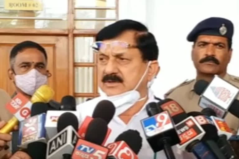 Shivamogaa murder: Karnataka Home Minister appeals for peace, promises compensation to victim