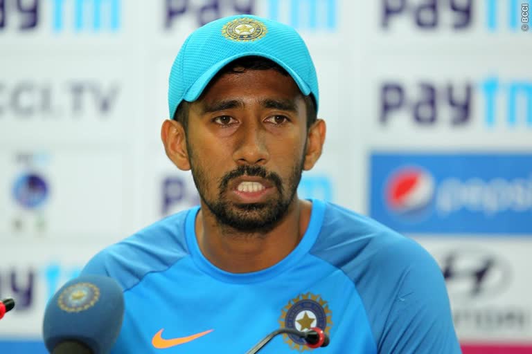 Ravi Shastri  Sourav Ganguly  Wriddhiman Saha  Saha got threatening messages From Journalist  വൃദ്ധിമാന്‍ സാഹ  സാഹയ്‌ക്ക് മാധ്യമ പ്രവര്‍ത്തകന്‍റെ ഭീഷണി  ബിസിസിഐ ഇടപെടണമെന്ന് രവിശാസ്‌ത്രി  ബിസിസിഐ പ്രസിഡന്‍റ് സൗരവ് ഗാംഗുലി