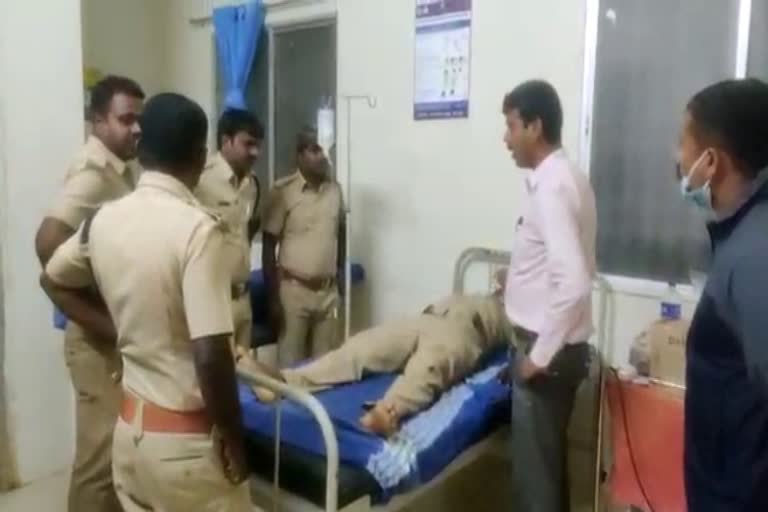 some people attacked on forest department staff in davanagere