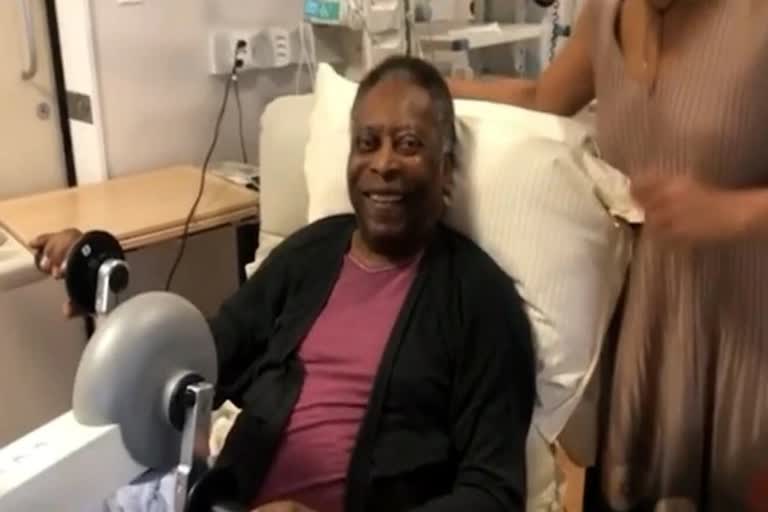 Pele will remain in the hospital due to infection