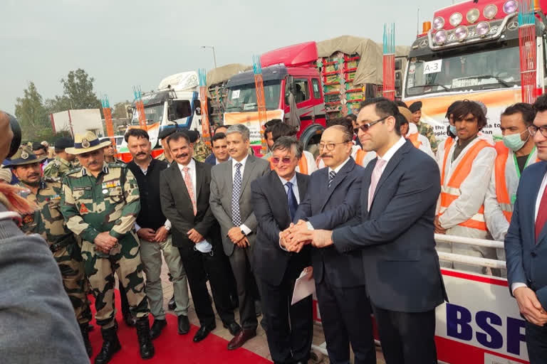 India flags off first convoy of 50 trucks carrying 2500 MT of wheat to Afghanistan