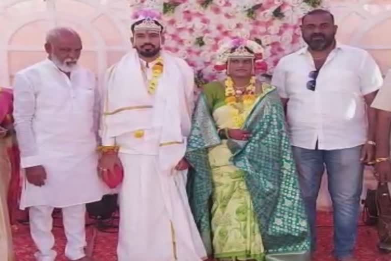 Specialsed persons married at Vijayapura