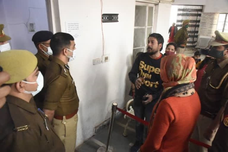 Couple's Self-Immolation was Foiled by Ghaziabad Police