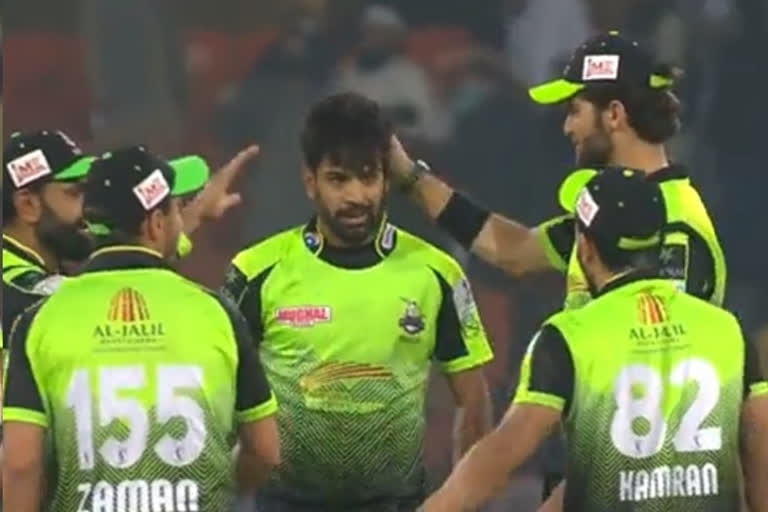 Haris Rauf, Rauf slaps Ghulam, PSL match news, Haris Rauf viral video