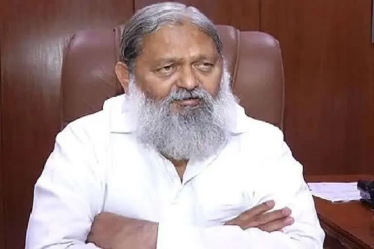 Controversy between Anil Vij and Manohar Lal