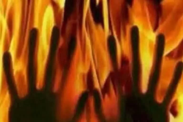 Govt Orders Probe Into Ganderbal Self-immolation incident : گاندربل خودسوزی معاملے کی انکوائری کے احکامات، تحصیلدار کا تبادلہ