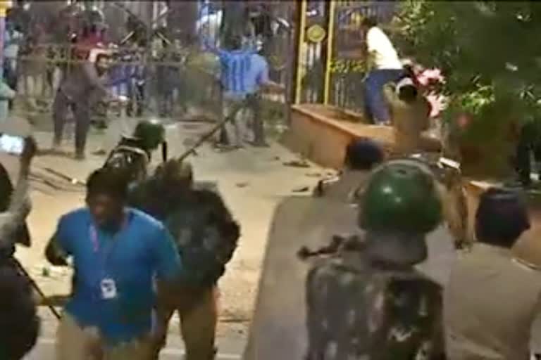 Fight between cow vigilantes, cattle transporters leads to protests & stone pelting in Hyderabad
