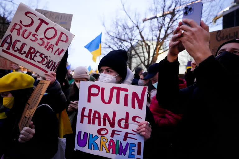 Europe braces for further strife as Ukraine crisis escalates