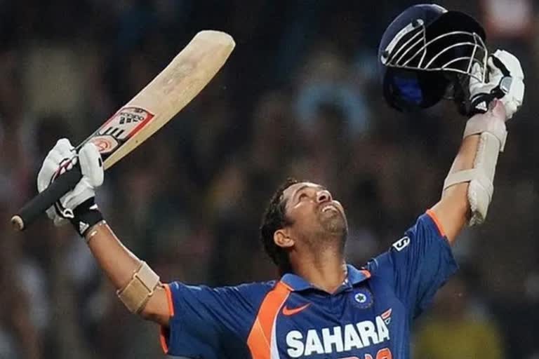 Sachin Tendulkar record  Sachin Tendulkar double century  Sachin first batter to score double century in ODIs  Sachin Tendulkar news  ഏകദിന ക്രിക്കറ്റിലെ ആദ്യ ഡബിള്‍ സെഞ്ചുറി  സച്ചിന്‍ ടെണ്ടുല്‍ക്കര്‍  സച്ചിന്‍ ടെണ്ടുല്‍ക്കര്‍ ഡബിള്‍ സെഞ്ചുറി  രോഹിത് ശര്‍മ  rohit sharma