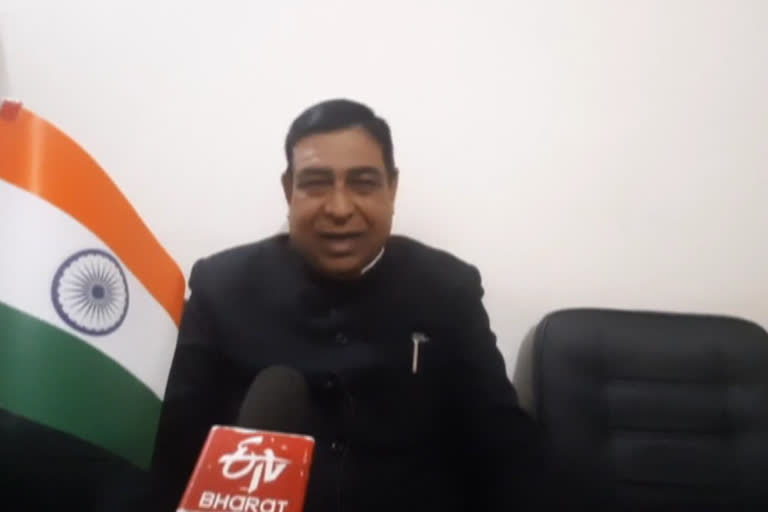 Congress on BJP Govt’s Excise Policy: ’مندروں کے شہر میں شراب دکانوں کی بھرمار قابل افسوس‘