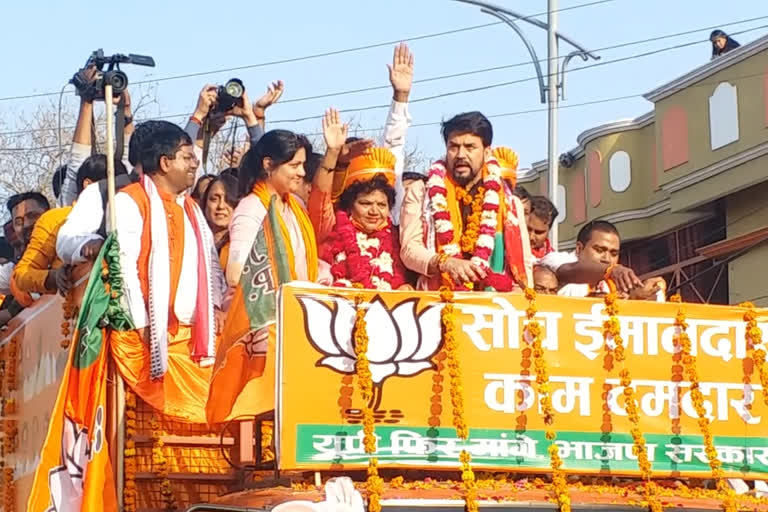 Anurag Thakur Road show in Barabanki: بارہ بنکی میں مرکزی وزیر انوراگ ٹھاکر کا روڈ شو