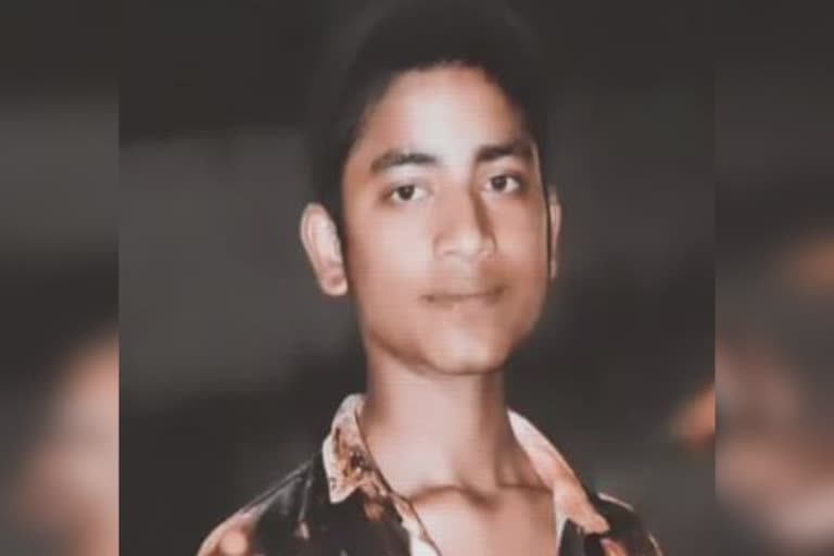 Murder of Teenager in Surat: મિત્રની બહેનની છેડતી કરવા મુદ્દે ઠપકો આપવો કિશોરને પડ્યું ભારે, આરોપીઓએ કરી હત્યા