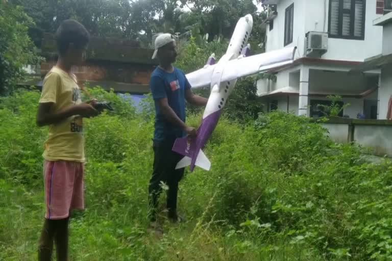 malapuram native muhamad junies makes remote controlled plane  muhamad junaid wants to make his own plane just to fly  മലപ്പുറം സ്വദേശി മുഹമ്മദ് ജുനൈദജിന്‍റെ റിമോട്ട് കണ്‍ട്രോള്‍ വിമാനം  സ്വന്തമായി പറക്കാന്‍ വിമാനം നിര്‍മ്മിക്കണമെന്ന് മോഹമുള്ള മുഹമ്മദ് ജുനൈദ്