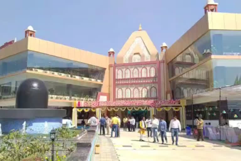 Three storey Commercial Plaza made in Ujjain