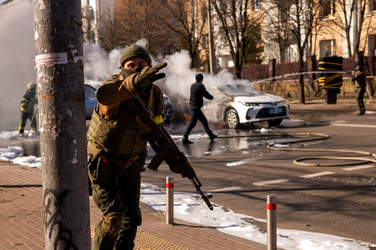 The focus of the Russia-Ukraine fight will now shift to the urban guerilla style of warfare ‘street-by-street’ but not before Russia brings in more forces to the city gates. The dirty part of the war to set to begin now, writes ETV Bharat's Sanjib Kr Baruah.