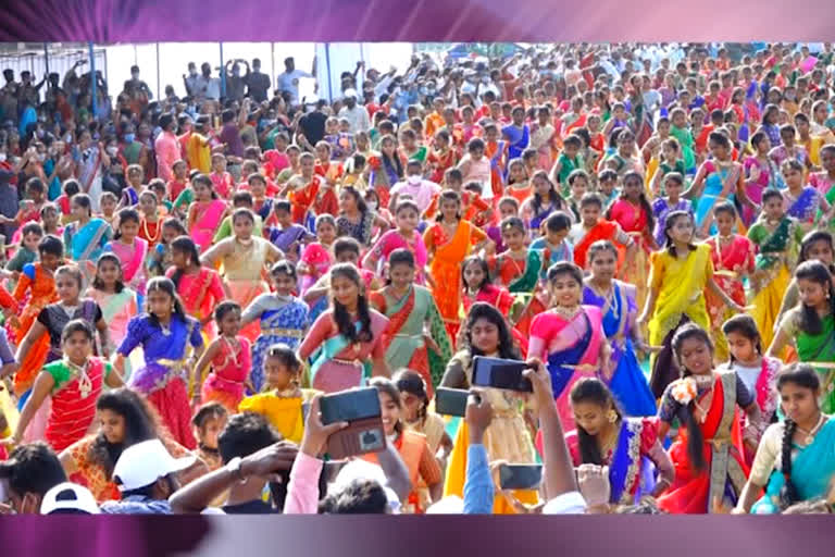 Thousand students dance for bullet bandi song creat Wonder Book of World Records