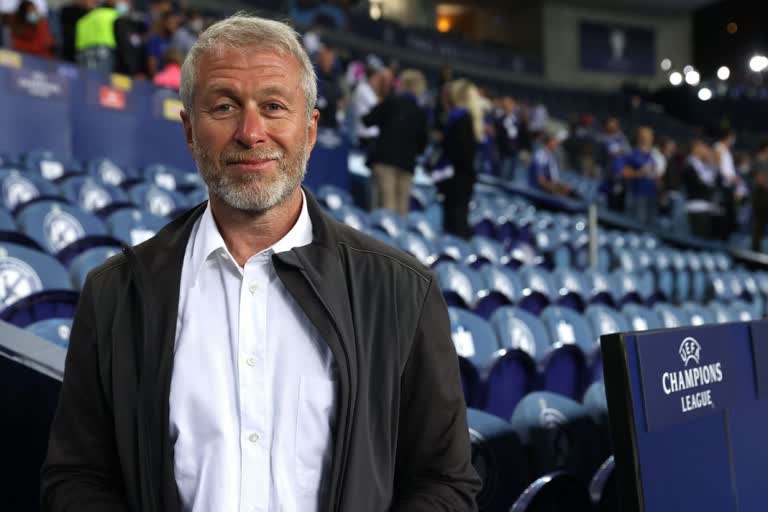 chelsea football club  roman abramovich  റോമൻ അബ്രമോവിച്ച്  ചെൽസി ഫുട്ബോൾ ക്ലബ്  Abramovich hands over control Chelsea club's foundation  ചെൽസിയുടെ നടത്തിപ്പാവകാശം ക്ലബിന്‍റെ ഫൗണ്ടേഷൻ ട്രസ്റ്റിന് കൈമാറി  russia ukraine crisis