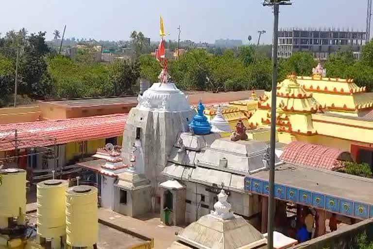 panka uddhar ritual of lokanath dev temple in puri