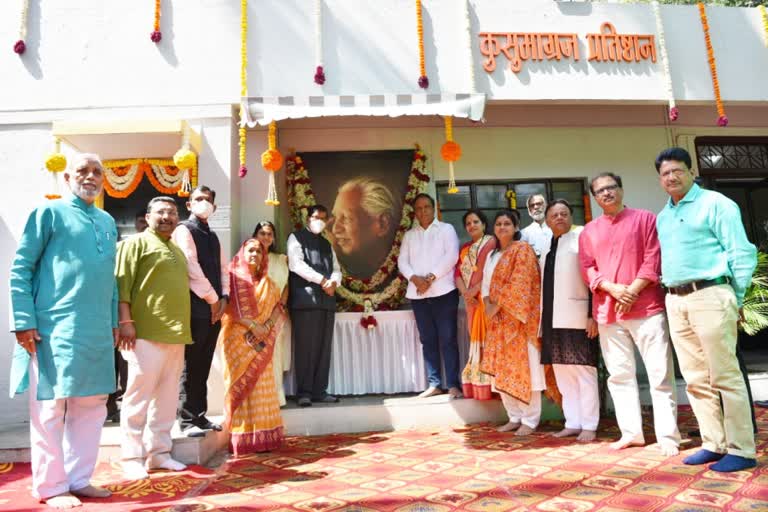 Ashish Shelar talk on marathi language elite status