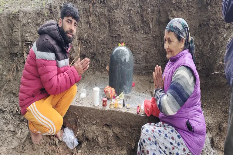 Shivling found during excavation in Vikasnagar