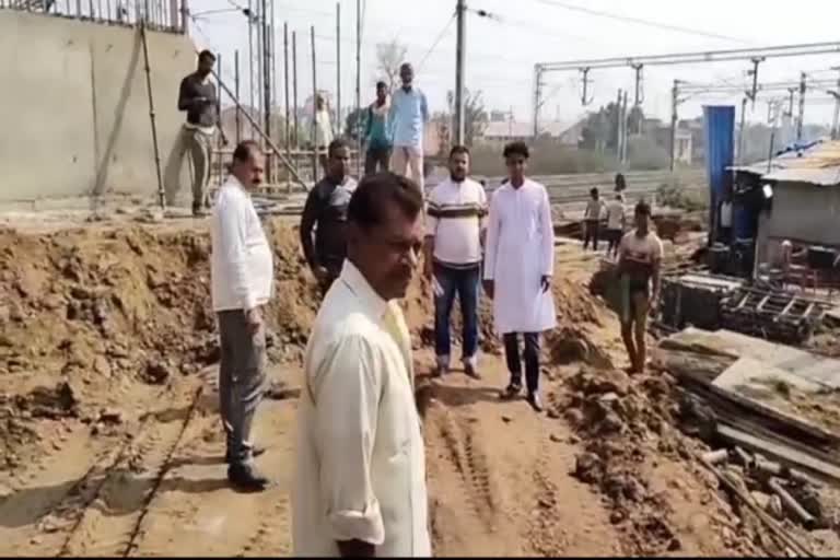 railway overbridge in Koderma