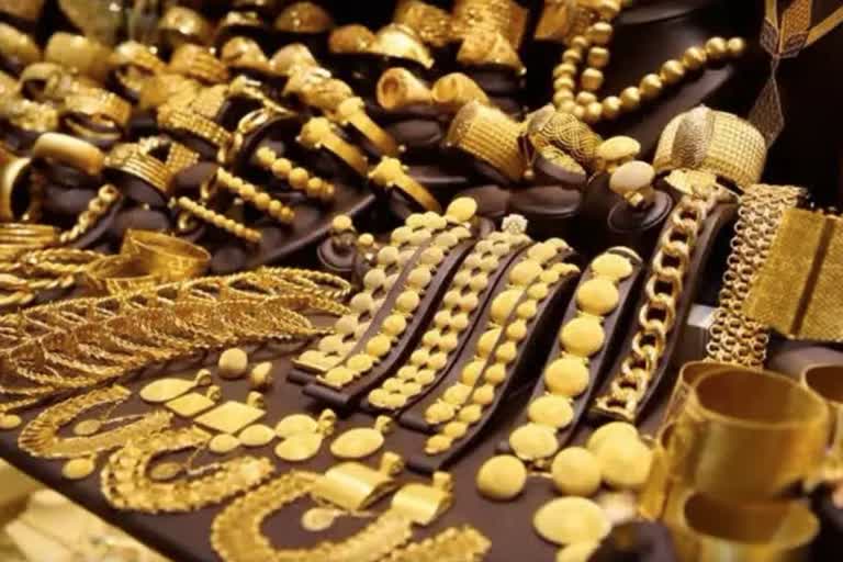 gold price in kerala  GOLD PRICE SOARS IN KERALA  സ്വർണ്ണ വില കൂടി  കേരളത്തിലെ സ്വർണ്ണ വില  യുക്രൈൻ അധിനിവേശമാണ് കാരണം