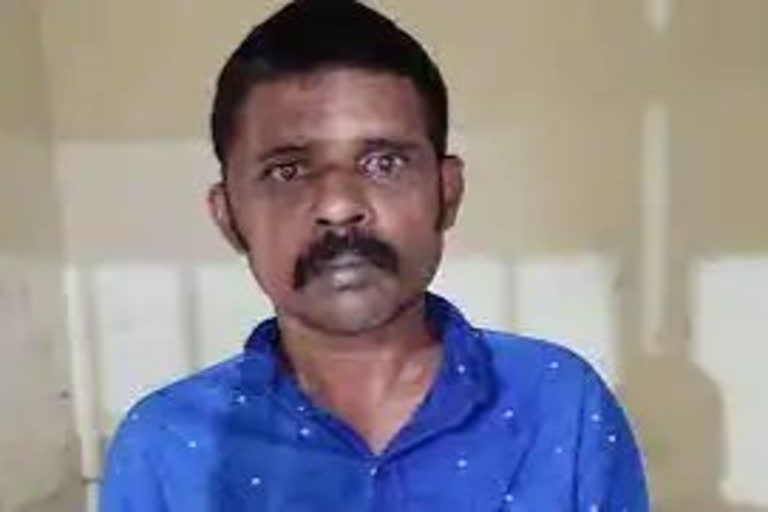 accused arrested for attacking police  attack against wife daughter  ഭാര്യയെയും മകളെയും ഉപദ്രവിച്ച പ്രതി പിടിയിൽ  പരാതി അന്വേഷിയ്ക്കാനെത്തിയ പൊലീസിന് നേരെ ആക്രമണം