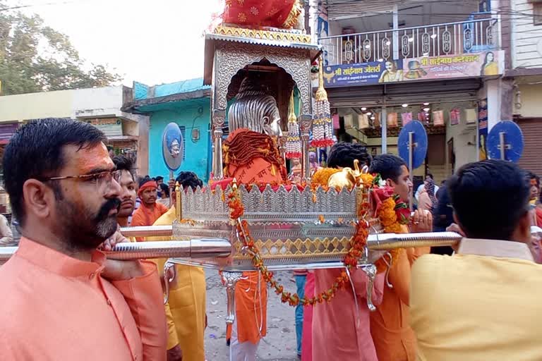 Lord Bholenath's procession came out in Dhamtari