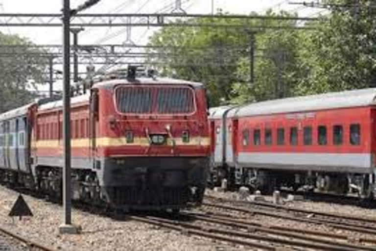 Cancelled Train Services Will Start Notification by Easter Railway