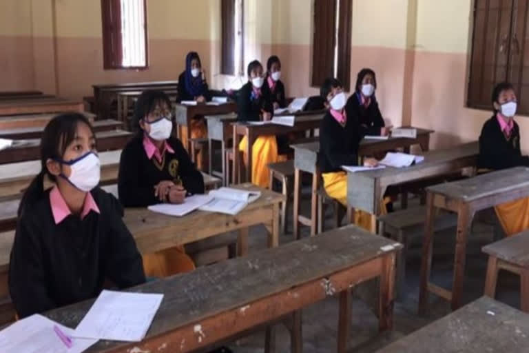 Schools reopened in the Kashmir valley today