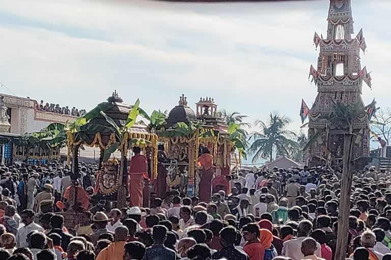 devotees took part in chariot procession in Male Mahadeshwara Hills