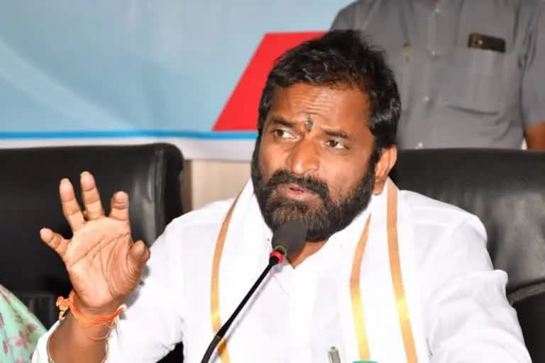 Eight arrested for 'conspiring to kill' Telangana Minister, police suspect BJP leaders' involvement  Conspiracy to kill Telangana minister  Excise and Tourism Minister Srinivas Goud  Telangana BJP on conspiracy to assassinate Minister Srinivas Goud  Cyberabad Commissioner Stephen Ravindra  Jithender Reddy  DK Aruna  Hyderabad Police  തെലങ്കാന മന്ത്രി ശ്രീനിവാസ് ഗൗഡിനെ വധിക്കാന്‍ ശ്രമം  ജിതേന്ദ്ര റെഡ്ഡി വധ ശ്രമത്തിന്‍റെ സംശയത്തില്‍