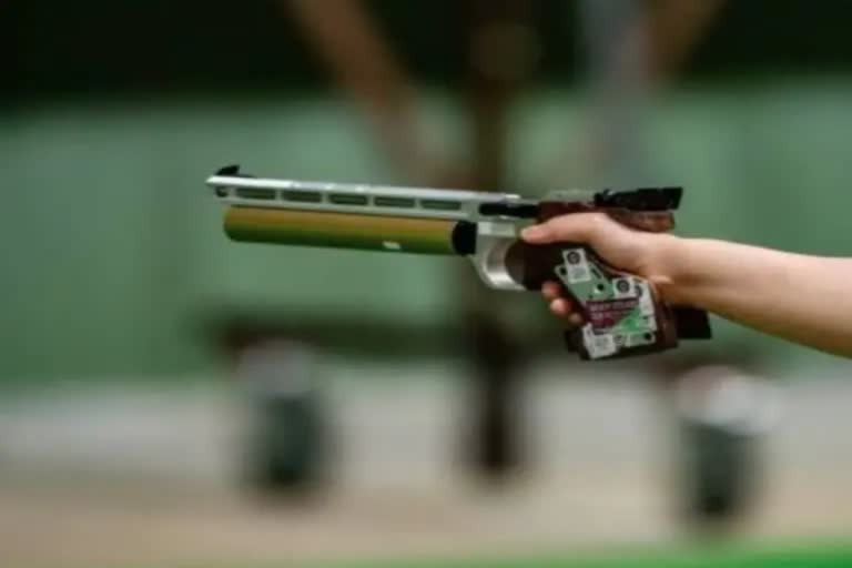 indias-shri-nivetha-esha-ruchita-win-gold-in-womens-10m-air-pistol-team-event