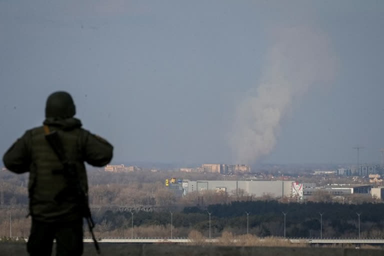 Russian forces seize control of Kherson city