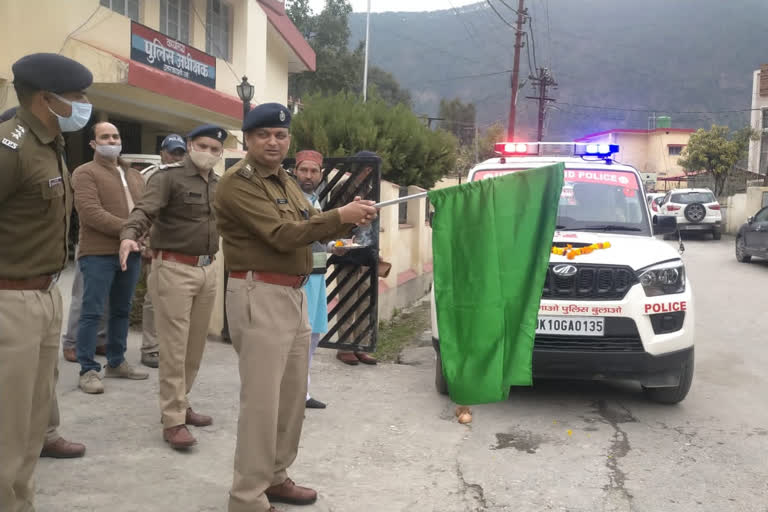 Highway patrolling vehicles