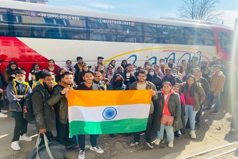 Chhattisgarh students returned from Ukraine