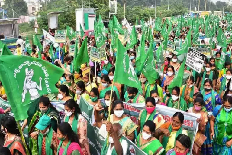 Women Behind Amaravati Udhyamam, Amaravati deeksha