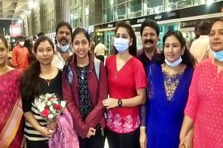 Karnataka students have returned from Ukraine to Bengaluru