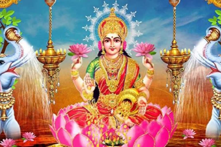 Worship Of Mata Lakshmi On Friday