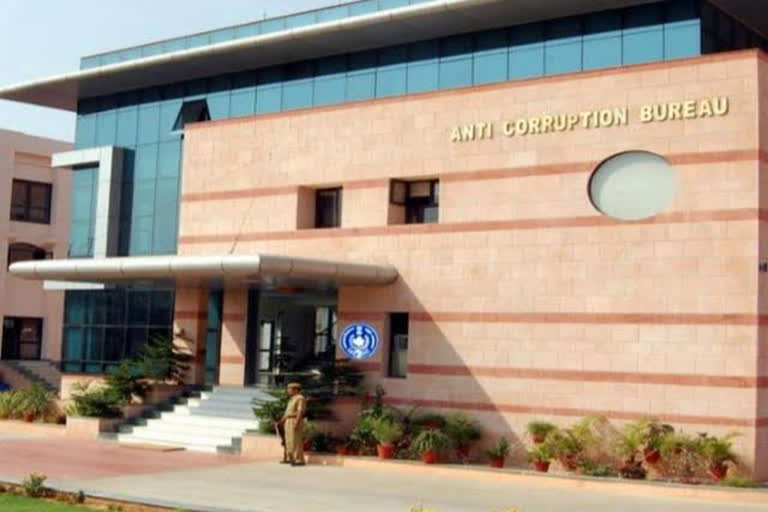 Suspended Additional DCP arrested by Rajasthan ACB