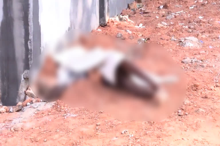 youth was found dead near Pattimattam Pulinchodu Beverage  youth was found dead at eranakulam  പട്ടിമറ്റം പുളിഞ്ചോട് ബീവറേജിന് സമീപം യുവാവിനെ മരിച്ച നിലയിൽ കണ്ടെത്തി  യുവാവിനെ മരിച്ച നിലയിൽ കണ്ടെത്തി  എറണാകുളത്ത് യുവാവിനെ മരിച്ച നിലയിൽ കണ്ടെത്തി