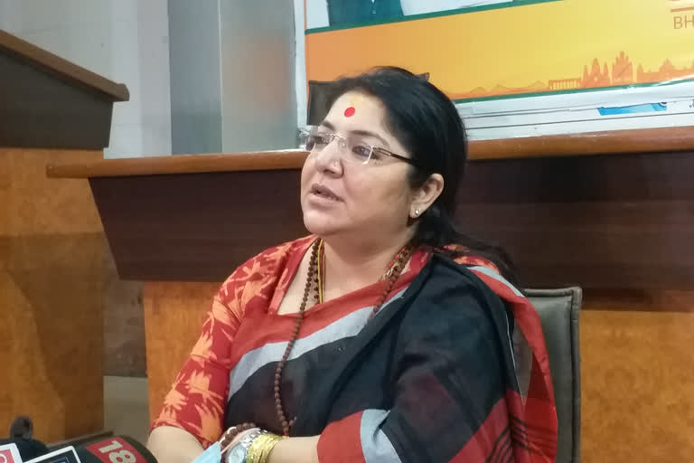 BJP leader Locket Chatterjee