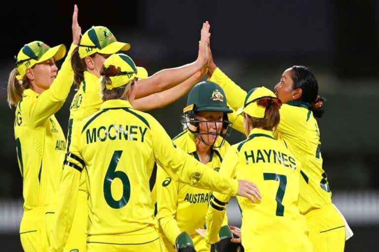 WOMENS WORLD CUP  Women's CWC  ഇംഗ്ലണ്ടിനെ തകർത്ത് ഓസ്‌ട്രേലിയ  Australia defeat England  റേച്ചൽ ഹെയ്‌ൻസും അലാന കിംഗും തിളങ്ങി  Alana King and Rachael Haynes shines