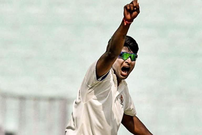 Karnataka on top against Pondicherry