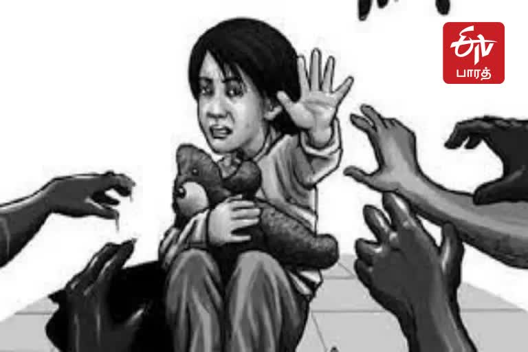 வேலியே பயிரை மேய்வதா?