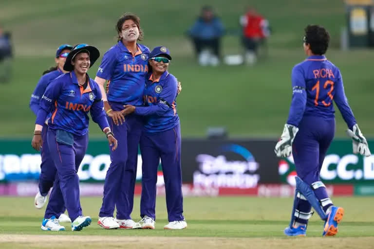 ICC Women's World Cup: India beat Pakistan by 107 runs