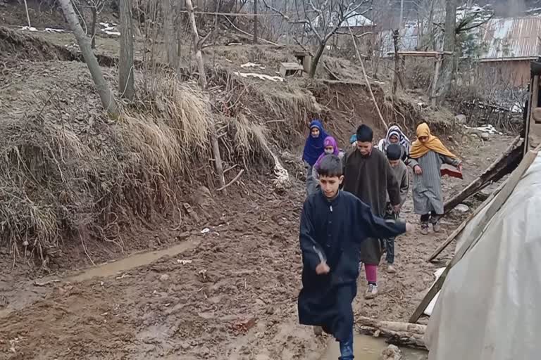 Dilapidated Road in Tral